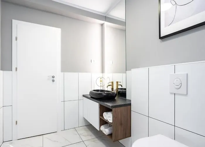 Majestic With View In Magheru Apartamento