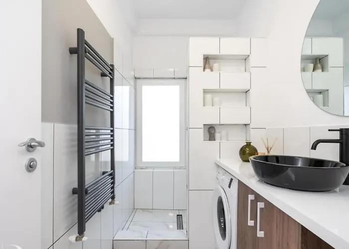 Majestic With View In Magheru Apartamento