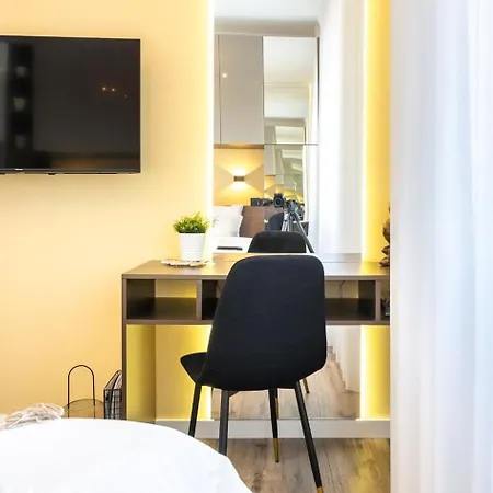 Majestic With View In Magheru * Bucharest