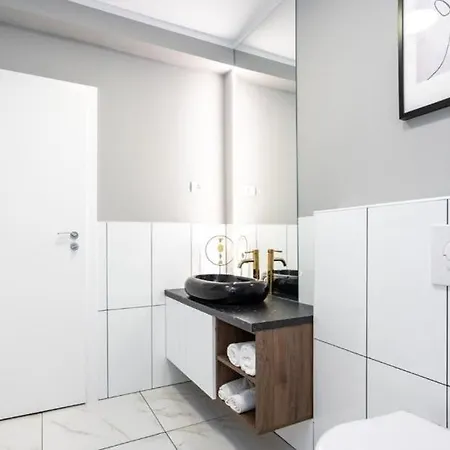 Majestic With View In Magheru Apartamento