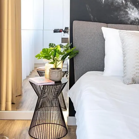 Majestic With View In Magheru