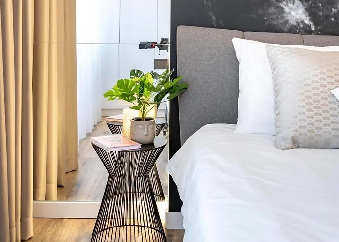 Majestic With View In Magheru