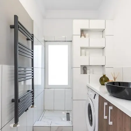 Majestic With View In Magheru Appartement