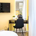 Majestic With View In Magheru * Bukarest