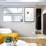 Majestic With View In Magheru Apartman *