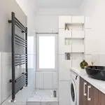 Majestic With View In Magheru Apartman